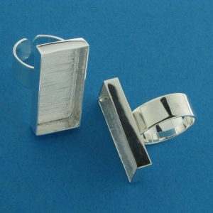 Ring Bezel Mount Oval 30 x 20 x 3mm