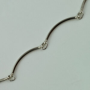 Sterling Silver Curved Bar Chain (Medium)